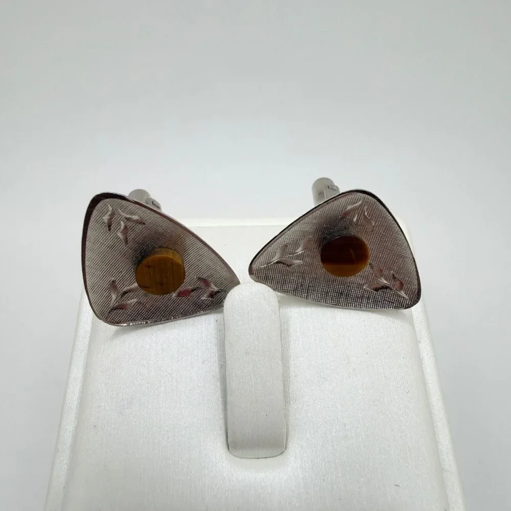 Vintage/Retro Tigers Eye and diamond cut leaf design silver tone cuff links!‎
